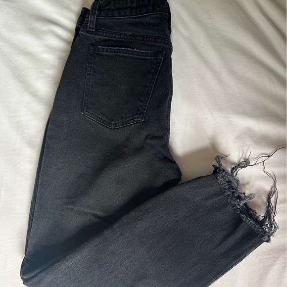 Abercrombie Mom Jeans - Picture 2 of 4